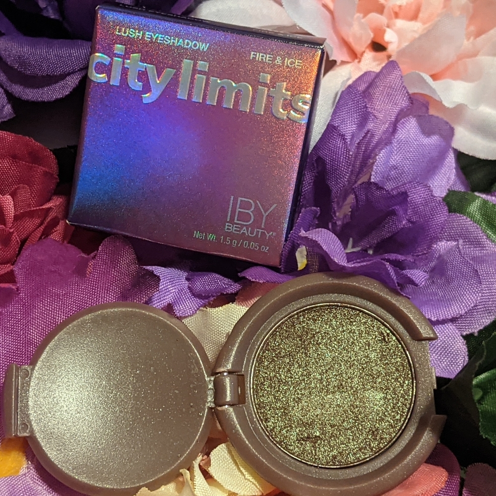 Eyeshadow bundle - Picture 4 of 9